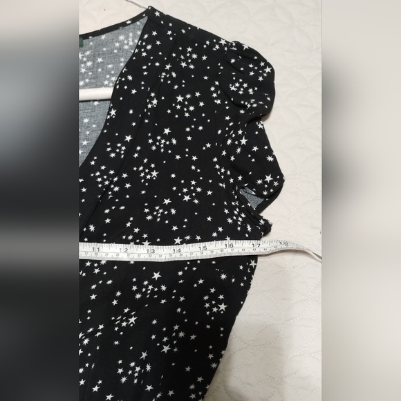 👜GUC Wild Fable Jrs Small Wrap Mini Dress Black w/White‎ Stars V-Neck - Picture 6 of 9